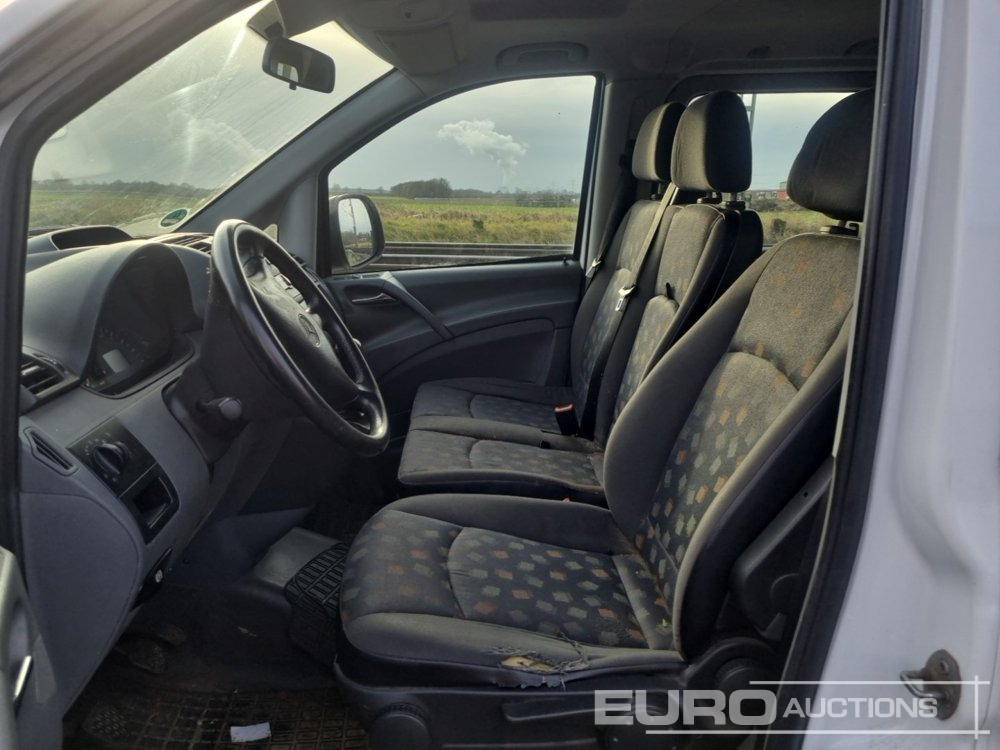 Xe tải van 2005 Mercedes Benz Vito: hình 27