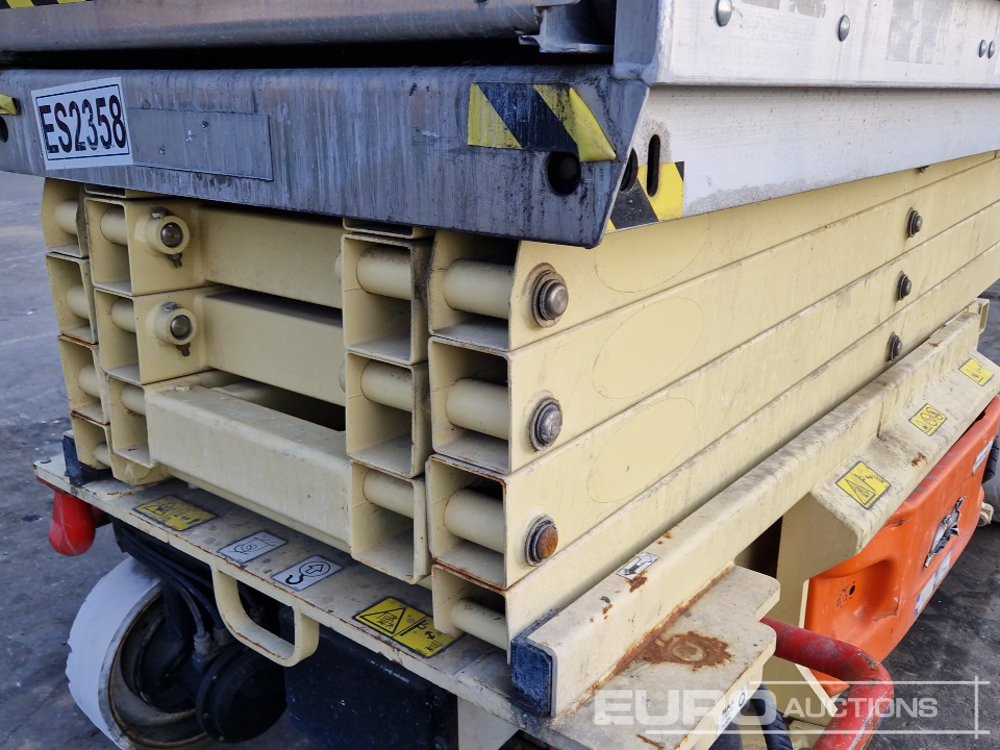 Nền bục trên không 2010 JLG 2646ES: hình 13