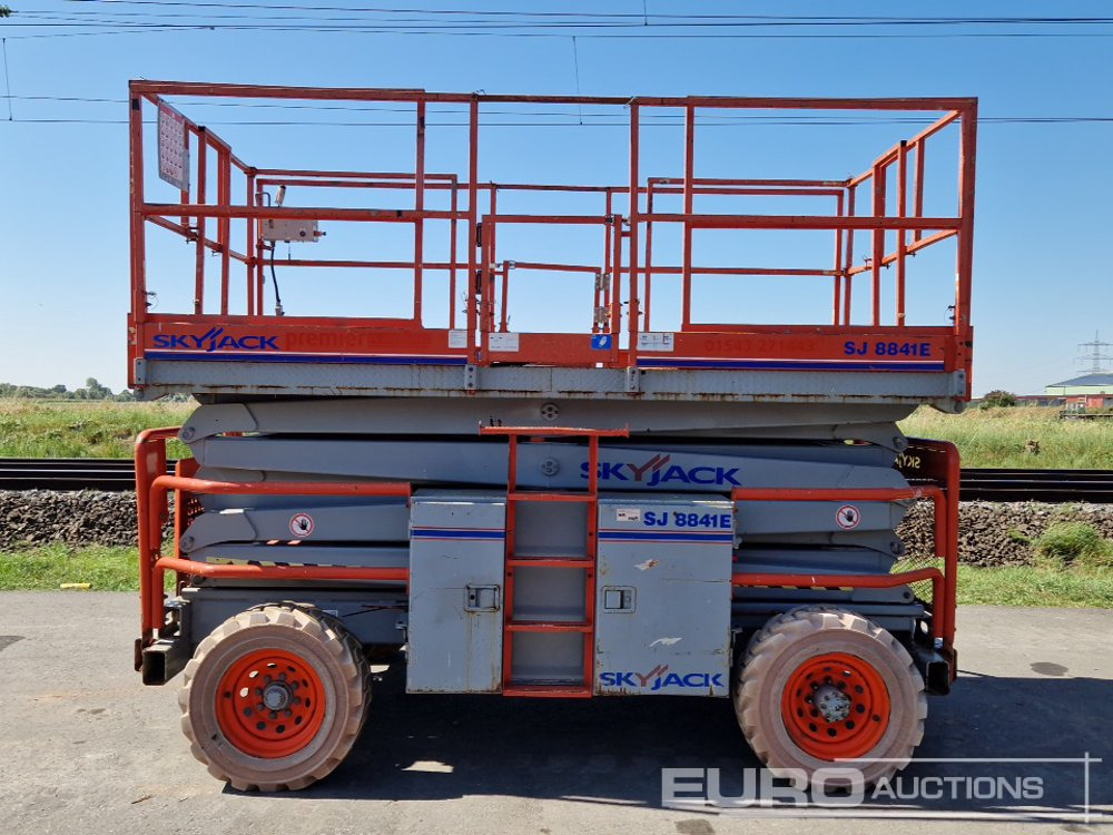 2010 SkyJack SJ8841ECE - Nền bục trên không: hình 2 2010 SkyJack SJ8841ECE - Nền bục trên không: hình 2