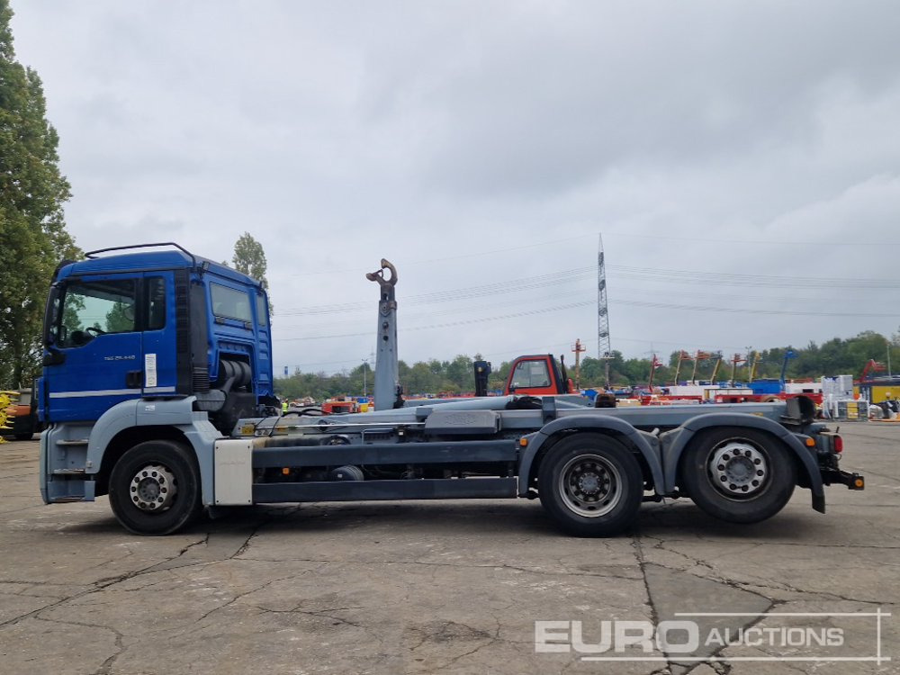 2012 MAN TGS 26.440 - Xe tải nâng móc: hình 2 2012 MAN TGS 26.440 - Xe tải nâng móc: hình 2