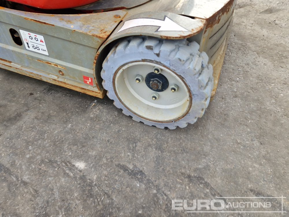 2013 ATN PIAF1000R - Nền bục trên không: hình 5 2013 ATN PIAF1000R - Nền bục trên không: hình 5