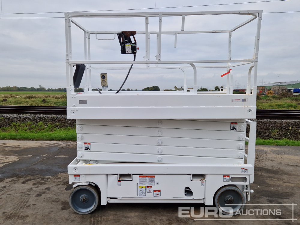 2013 Haulotte Compact 14 - Nền bục trên không: hình 2 2013 Haulotte Compact 14 - Nền bục trên không: hình 2
