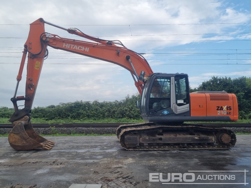 2013 Hitachi ZX210LC-3 - Máy xúc bánh xích: hình 2 2013 Hitachi ZX210LC-3 - Máy xúc bánh xích: hình 2