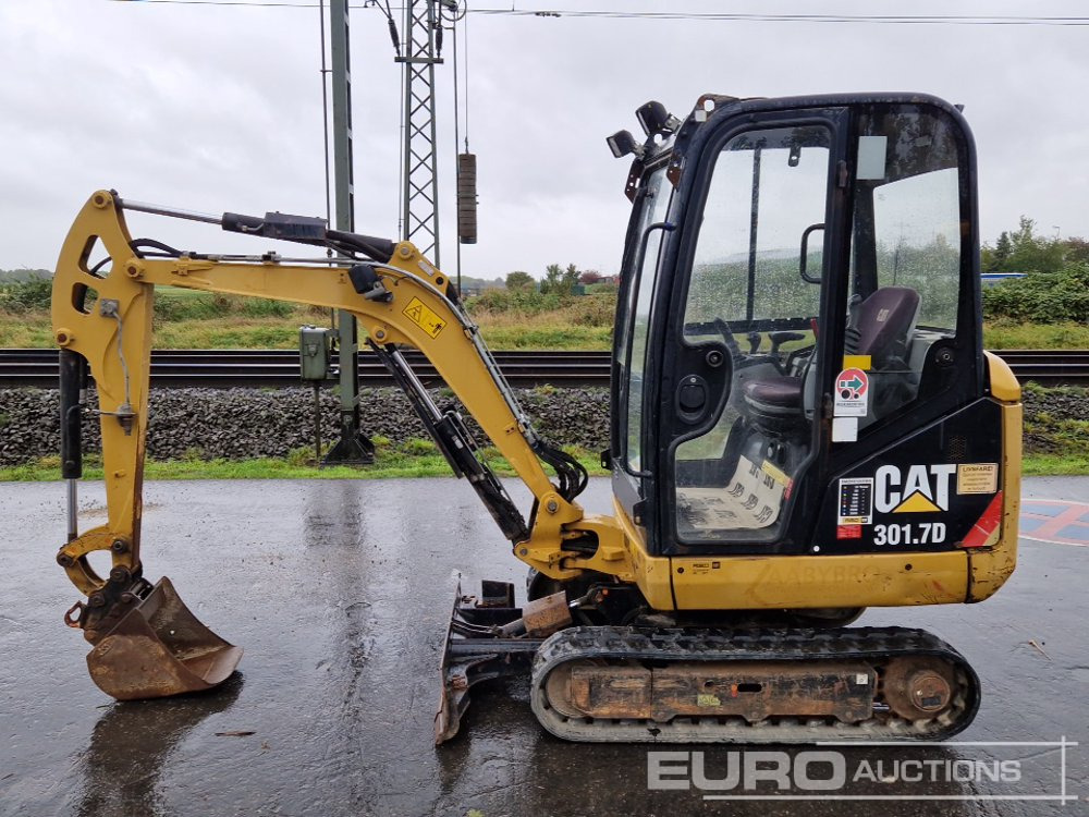 2014 CAT 301.7D - Máy xúc mini: hình 2 2014 CAT 301.7D - Máy xúc mini: hình 2