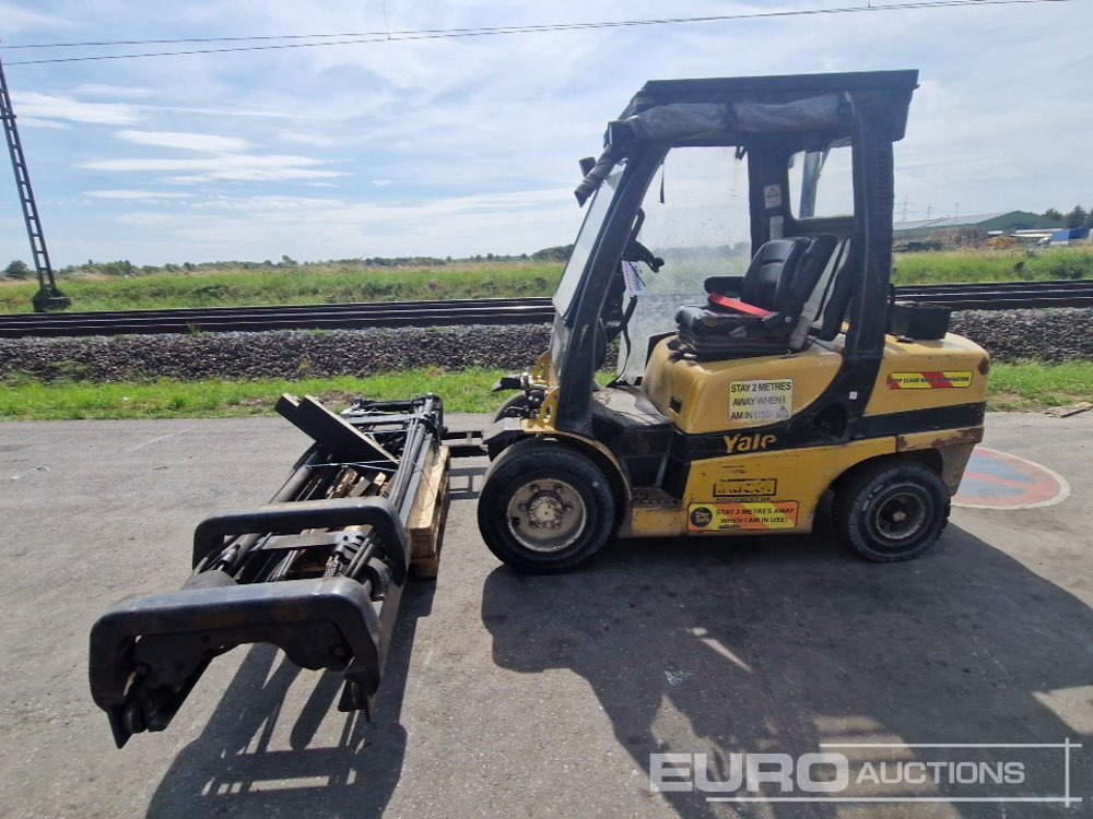 2014 Yale GDP35VX - Xe nâng: hình 2 2014 Yale GDP35VX - Xe nâng: hình 2