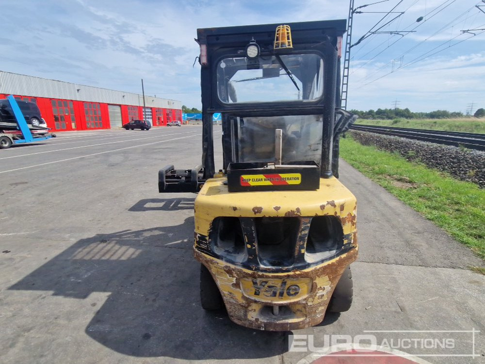 2014 Yale GDP35VX - Xe nâng: hình 4 2014 Yale GDP35VX - Xe nâng: hình 4