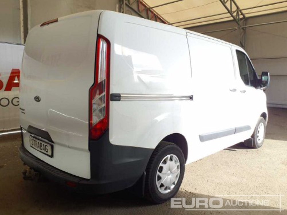 2016 Ford Transit Custom - Xe van nhỏ gọn: hình 4 2016 Ford Transit Custom - Xe van nhỏ gọn: hình 4
