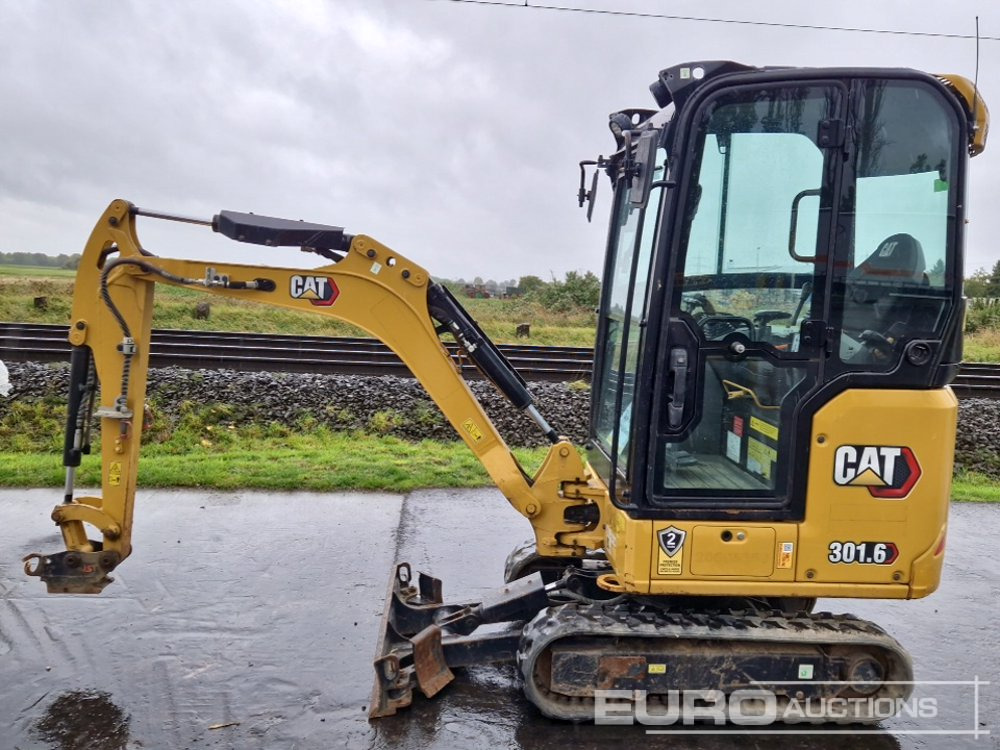2021 CAT 301.6 - Máy xúc mini: hình 2 2021 CAT 301.6 - Máy xúc mini: hình 2