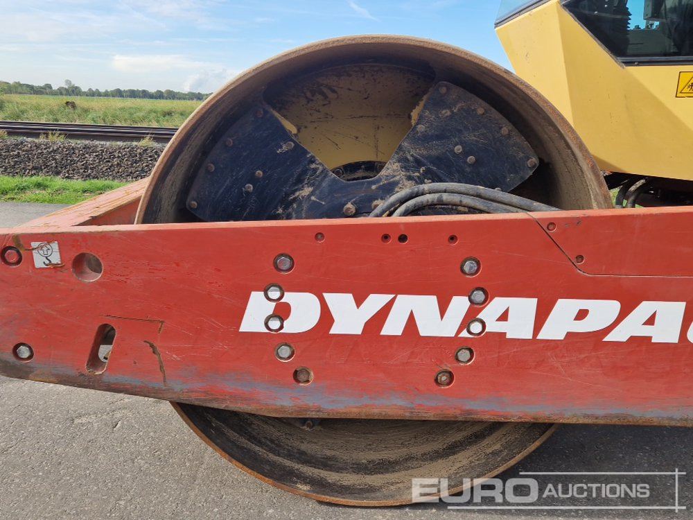 Máy lăn Dynapac CA302D/LN: hình 14