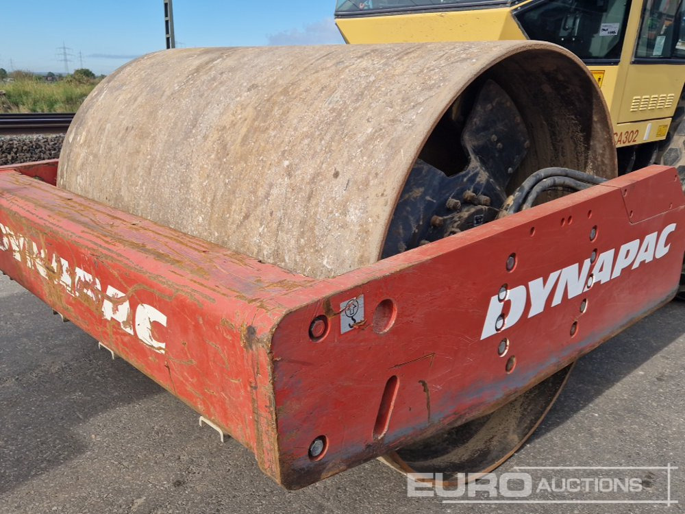 Máy lăn Dynapac CA302D/LN: hình 12