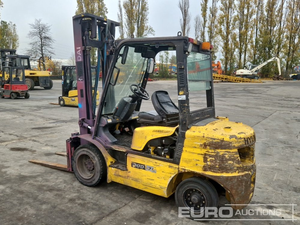Hyundai Diesel Forklift, 2 Stage Mast, Forks - Xe nâng diesel: hình 3 Hyundai Diesel Forklift, 2 Stage Mast, Forks - Xe nâng diesel: hình 3