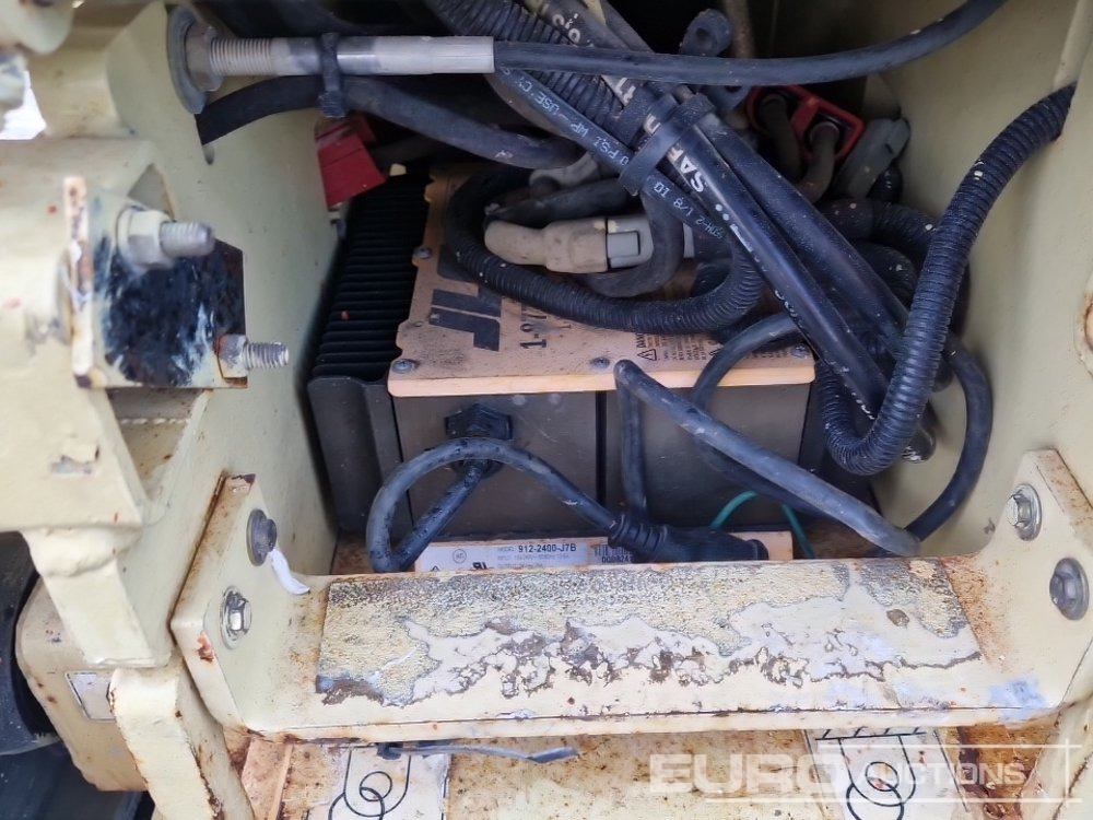 Máy nâng người hình kéo JLG 1930ES: hình 17