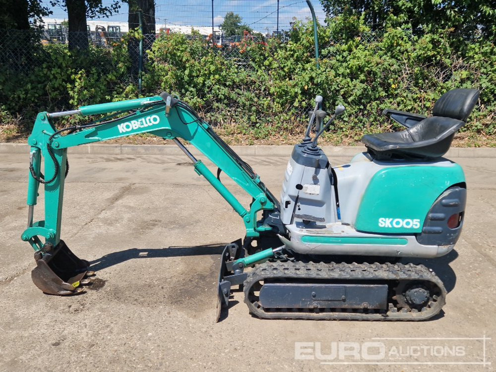 Kobelco SK005 - Máy xúc mini: hình 2 Kobelco SK005 - Máy xúc mini: hình 2