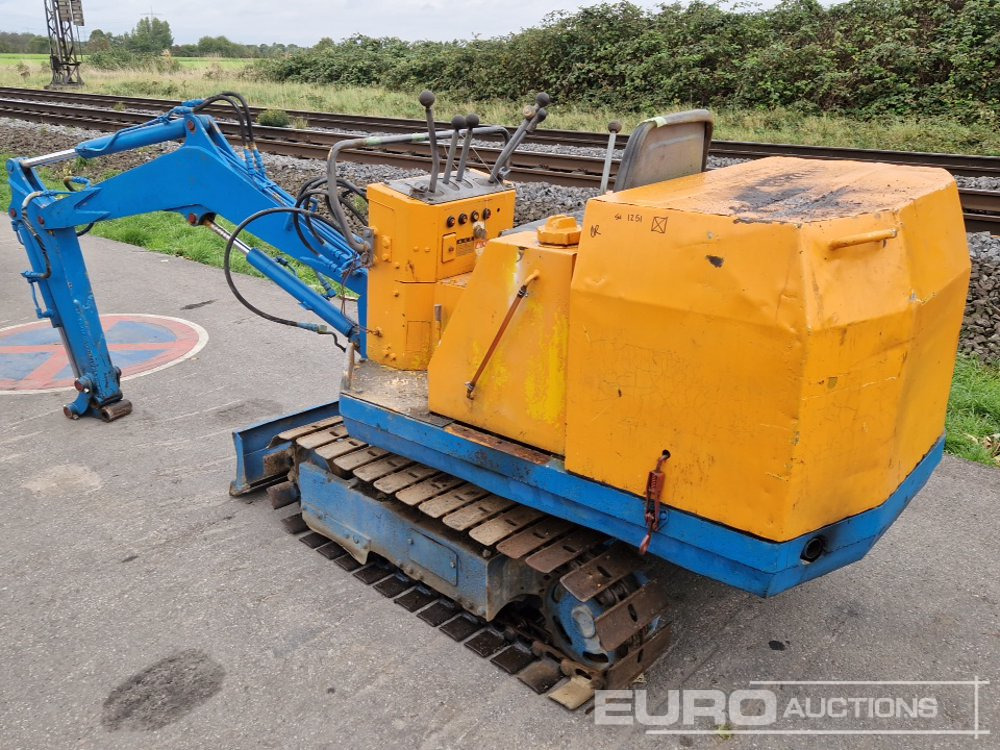 Komatsu PC05 - Máy xúc mini: hình 3 Komatsu PC05 - Máy xúc mini: hình 3