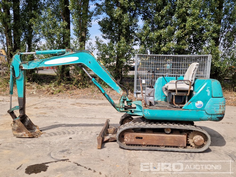 Komatsu PC10-7 - Máy xúc mini: hình 2 Komatsu PC10-7 - Máy xúc mini: hình 2