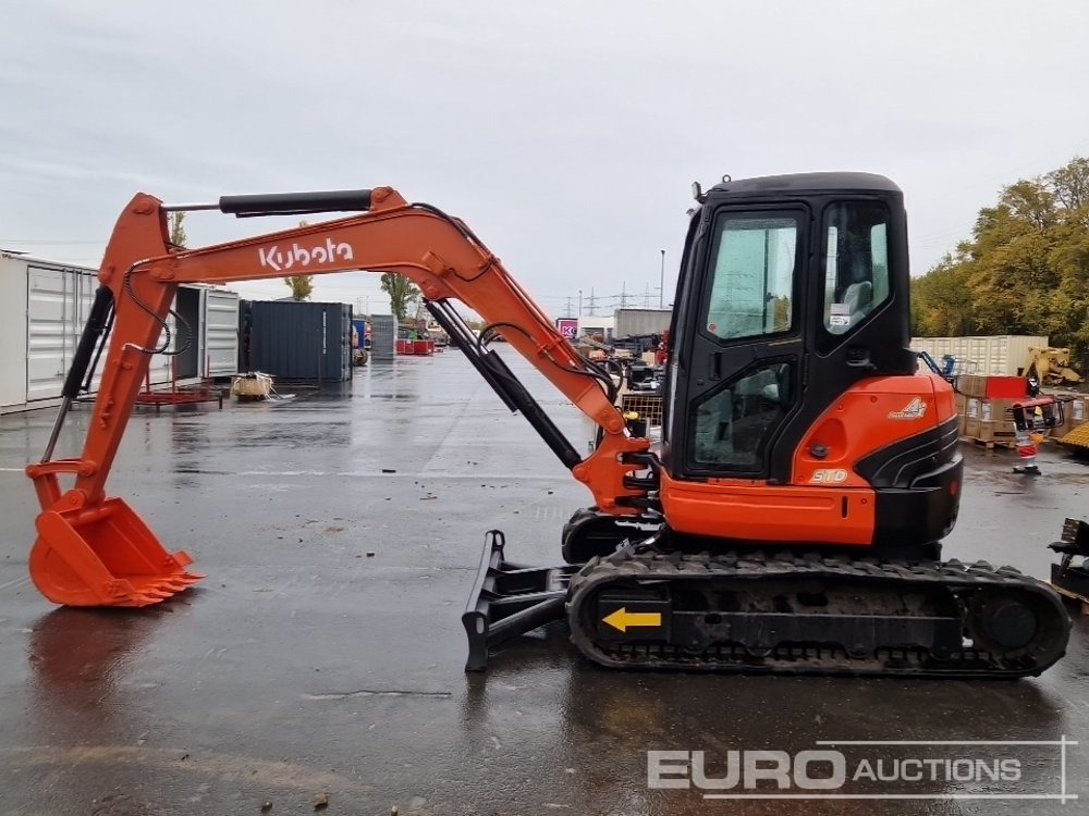 Kubota 55U - Máy xúc mini: hình 2 Kubota 55U - Máy xúc mini: hình 2