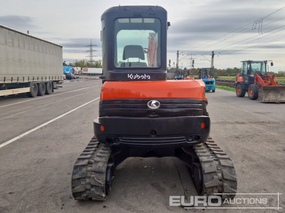 Kubota 55U - Máy xúc mini: hình 4 Kubota 55U - Máy xúc mini: hình 4