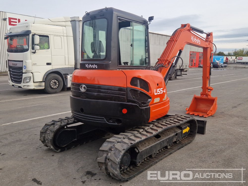Kubota U55-4 - Máy xúc mini: hình 5 Kubota U55-4 - Máy xúc mini: hình 5