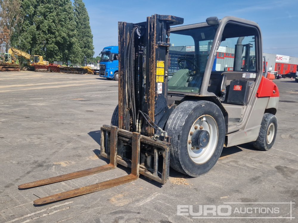 Manitou MSI 25 T - Xe nâng địa hình gồ ghề: hình 1 Manitou MSI 25 T - Xe nâng địa hình gồ ghề: hình 1