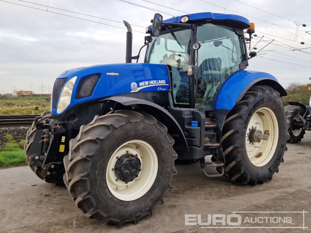 New Holland T7.270 - Máy cày: hình 1 New Holland T7.270 - Máy cày: hình 1