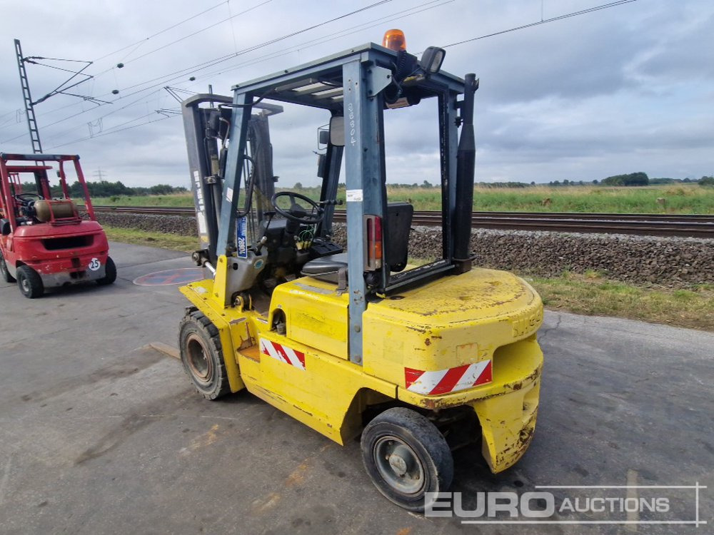 Nissan FJ02A20U - Xe nâng: hình 3 Nissan FJ02A20U - Xe nâng: hình 3