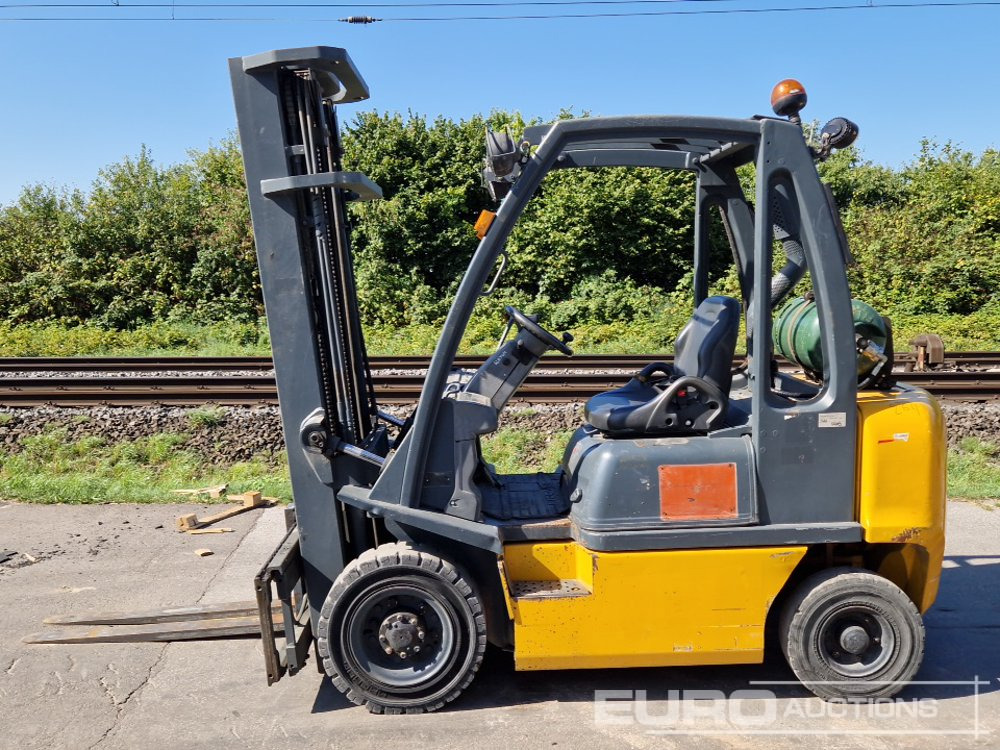 Nissan UD02A25PQ - Xe nâng: hình 2 Nissan UD02A25PQ - Xe nâng: hình 2