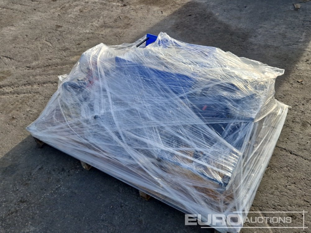 Pallet of Levelling Equipment, Remote Controls - Trang thiết bị xây dựng: hình 2 Pallet of Levelling Equipment, Remote Controls - Trang thiết bị xây dựng: hình 2