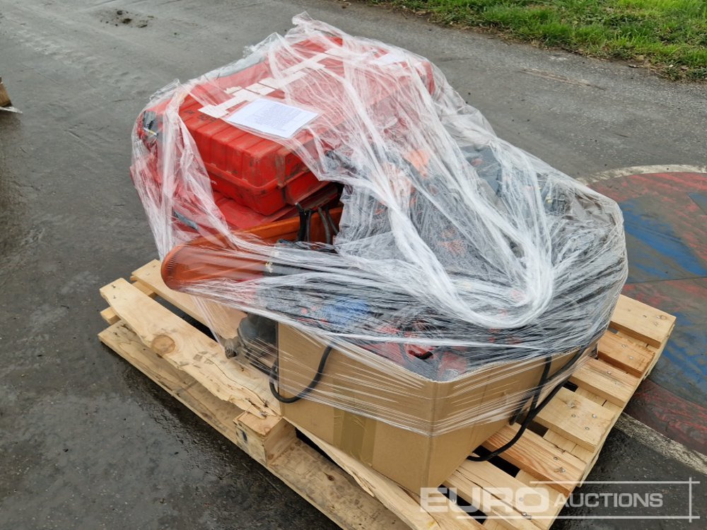Palllet of Assorted Electric Tools, Demolition Hammer, Grinder, Hammer Drill, Chainsaw, Rotary Hammer - Trang thiết bị xây dựng: hình 4 Palllet of Assorted Electric Tools, Demolition Hammer, Grinder, Hammer Drill, Chainsaw, Rotary Hammer - Trang thiết bị xây dựng: hình 4