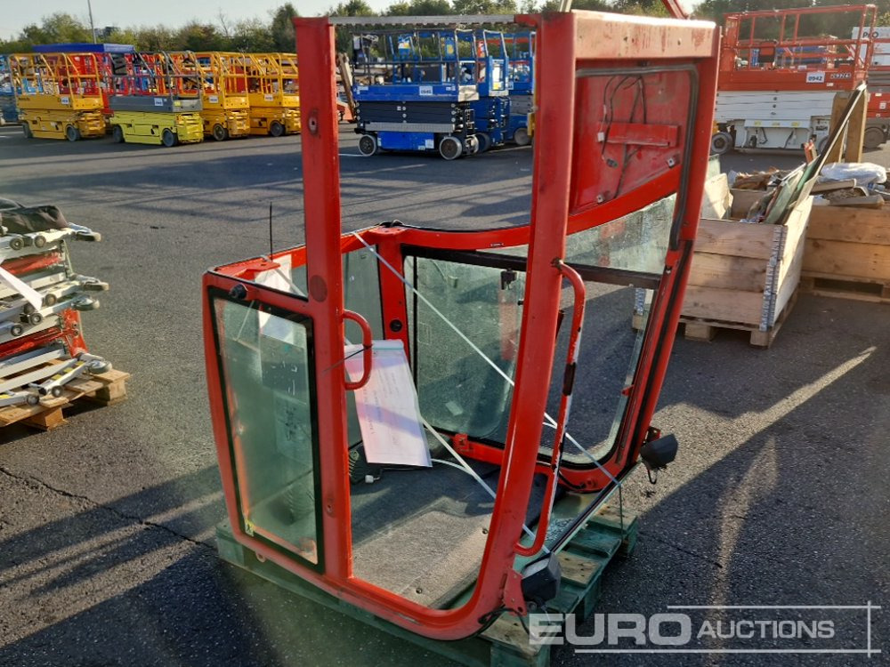 Cabin to suit Volvo ECR25D - Phụ tùng cho Máy xúc: hình 1 Cabin to suit Volvo ECR25D - Phụ tùng cho Máy xúc: hình 1