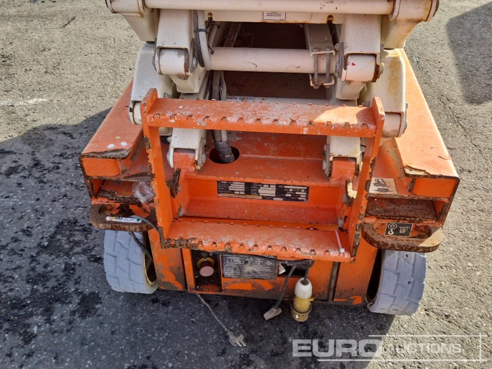 Máy nâng người hình kéo Snorkel S3219E: hình 14