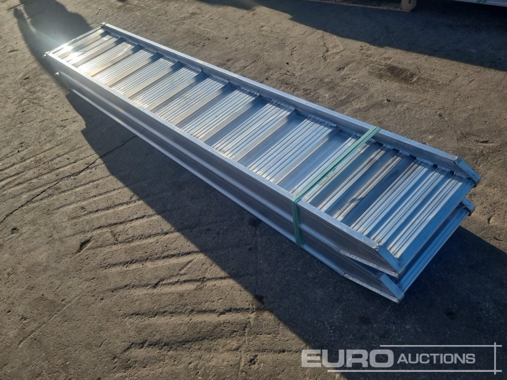 Unused 148.30L Aluminium Loading Rampes (2 of) 9000kg Capacity, 3000mm Length - Đường dốc di động: hình 4 Unused 148.30L Aluminium Loading Rampes (2 of) 9000kg Capacity, 3000mm Length - Đường dốc di động: hình 4