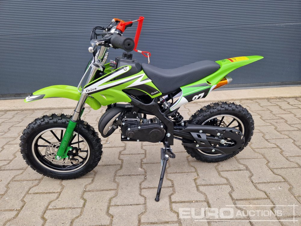 Unused DIRTBIKE 50R-D705 49CC Kids Petrol Motorbike, Automatic - Xe máy: hình 3 Unused DIRTBIKE 50R-D705 49CC Kids Petrol Motorbike, Automatic - Xe máy: hình 3