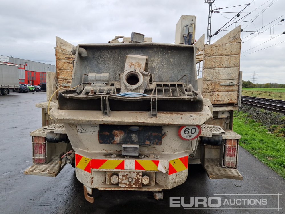 Volvo 290 - Xe trộn bê tông: hình 4 Volvo 290 - Xe trộn bê tông: hình 4