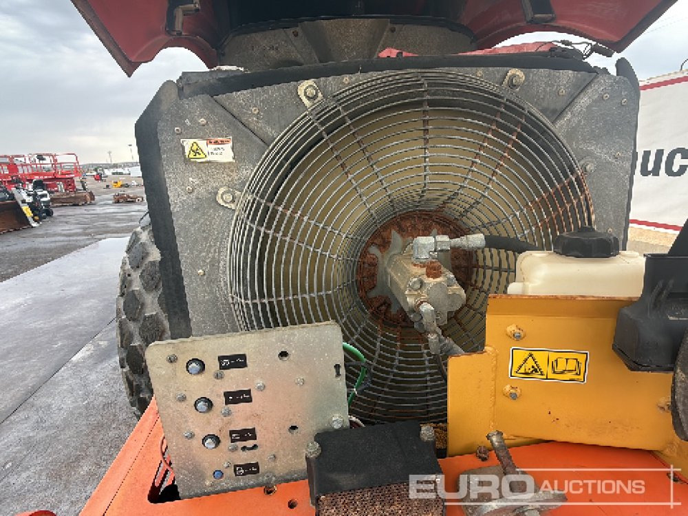 Máy lăn 2011 CAT CS74: hình 30