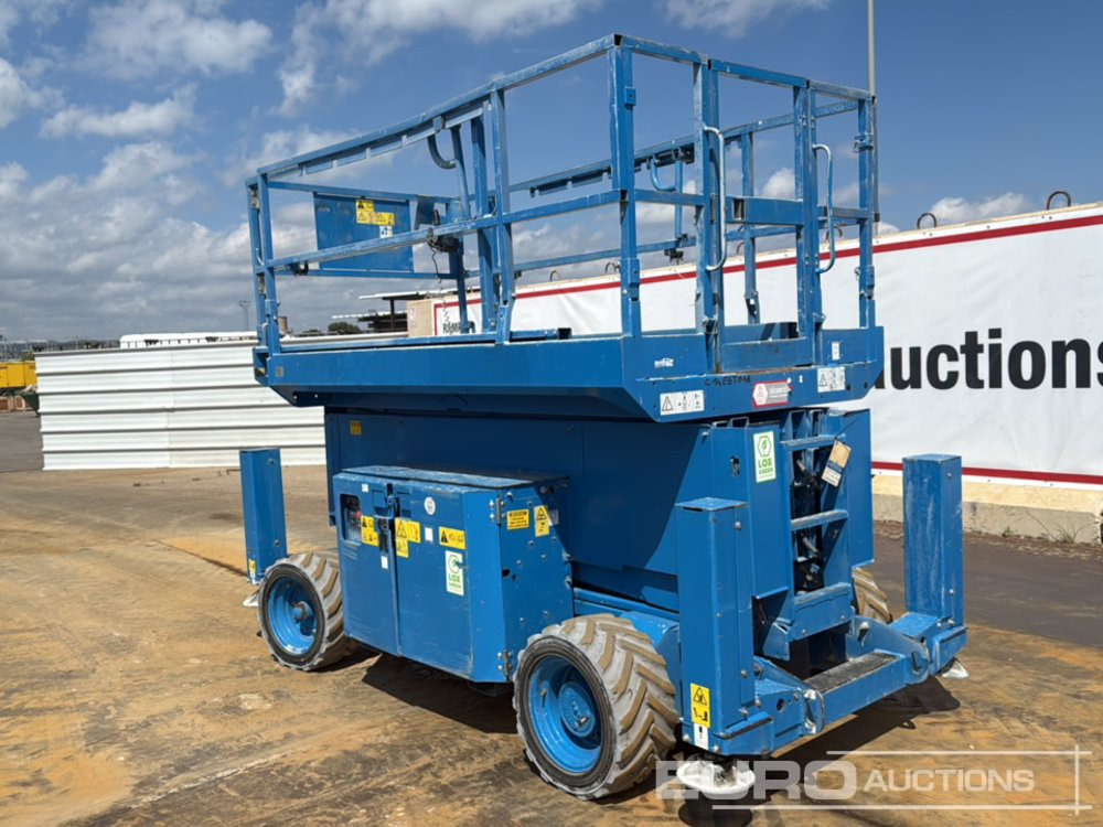 2013 Genie GS4069DC - Nền bục trên không: hình 3 2013 Genie GS4069DC - Nền bục trên không: hình 3