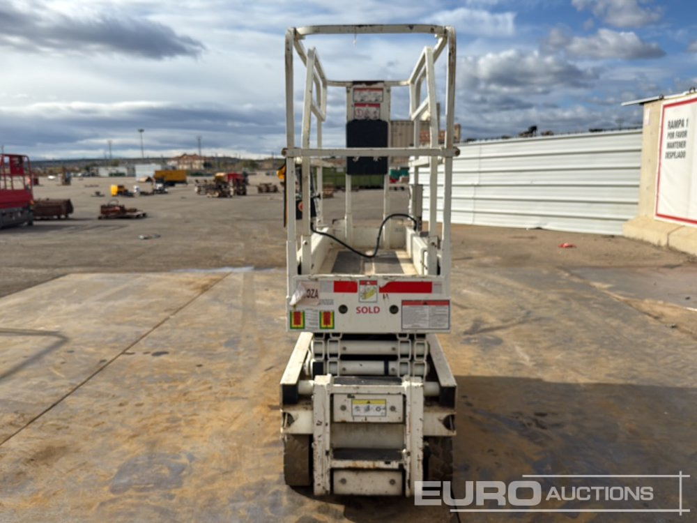 2014 Haulotte Optimum 8 - Máy nâng người hình kéo: hình 4 2014 Haulotte Optimum 8 - Máy nâng người hình kéo: hình 4