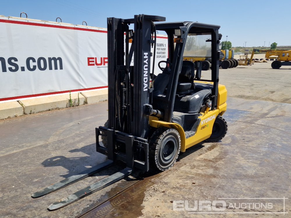 2018 Hyundai 25D-9 - Xe nâng: hình 1 2018 Hyundai 25D-9 - Xe nâng: hình 1
