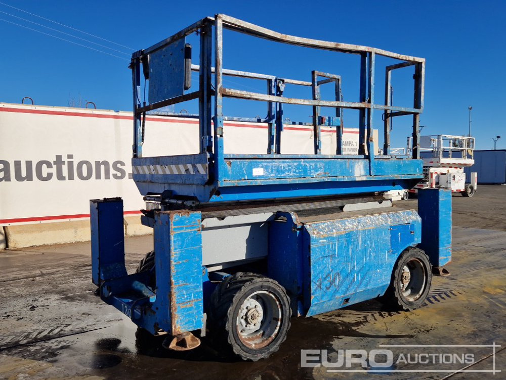 Genie GS-3268RT - Nền bục trên không: hình 1 Genie GS-3268RT - Nền bục trên không: hình 1