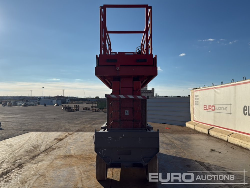 JLG 180-12 - Máy nâng người hình kéo: hình 4 JLG 180-12 - Máy nâng người hình kéo: hình 4