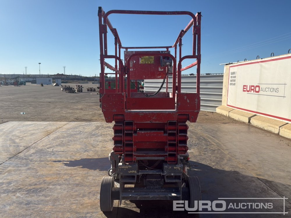 JLG 3246ES - Máy nâng người hình kéo: hình 4 JLG 3246ES - Máy nâng người hình kéo: hình 4