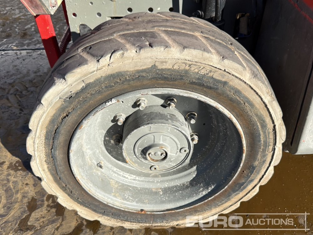 Máy nâng người hình kéo JLG 3369LE: hình 9 Máy nâng người hình kéo JLG 3369LE: hình 9