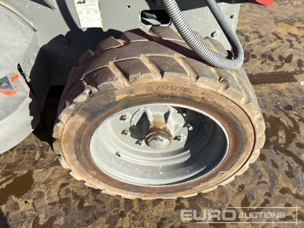 Máy nâng người hình kéo JLG 3369LE: hình 10 Máy nâng người hình kéo JLG 3369LE: hình 10