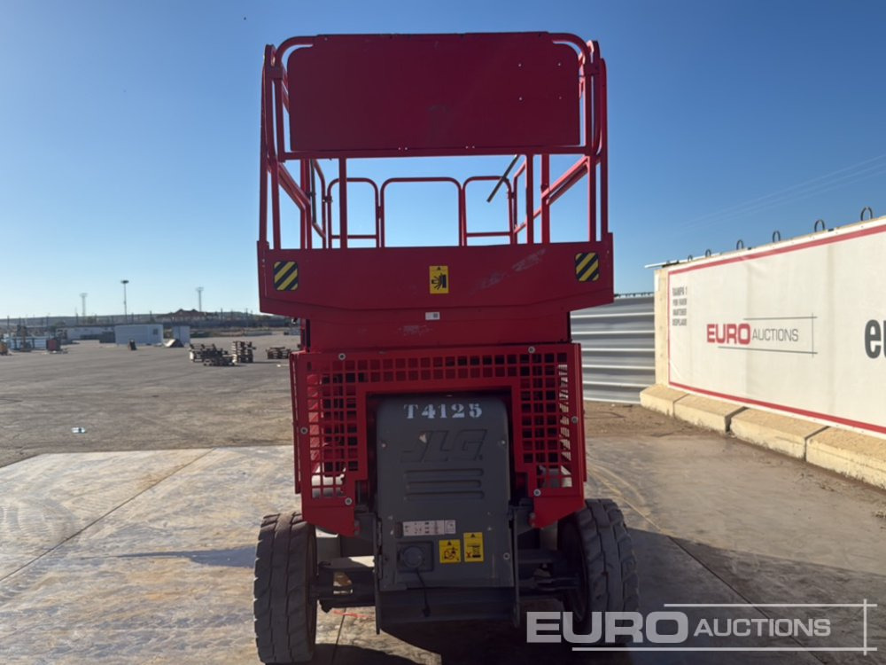 JLG 4069LE - Máy nâng người hình kéo: hình 4 JLG 4069LE - Máy nâng người hình kéo: hình 4