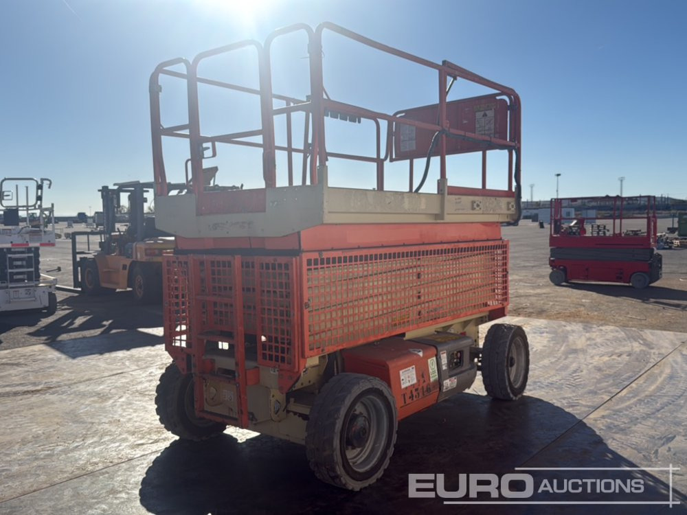 JLG 4069LE - Máy nâng người hình kéo: hình 5 JLG 4069LE - Máy nâng người hình kéo: hình 5