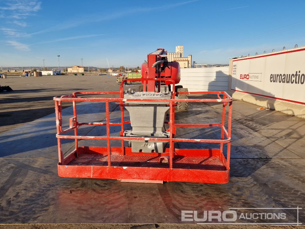 JLG 860SJ - Nền bục trên không: hình 4 JLG 860SJ - Nền bục trên không: hình 4