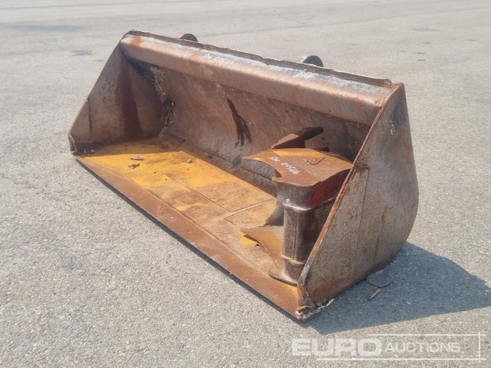 Loading Bucket to suit Wheeled Loader, Digging Bucket to suit Mini Excavator - Gầu: hình 1 Loading Bucket to suit Wheeled Loader, Digging Bucket to suit Mini Excavator - Gầu: hình 1