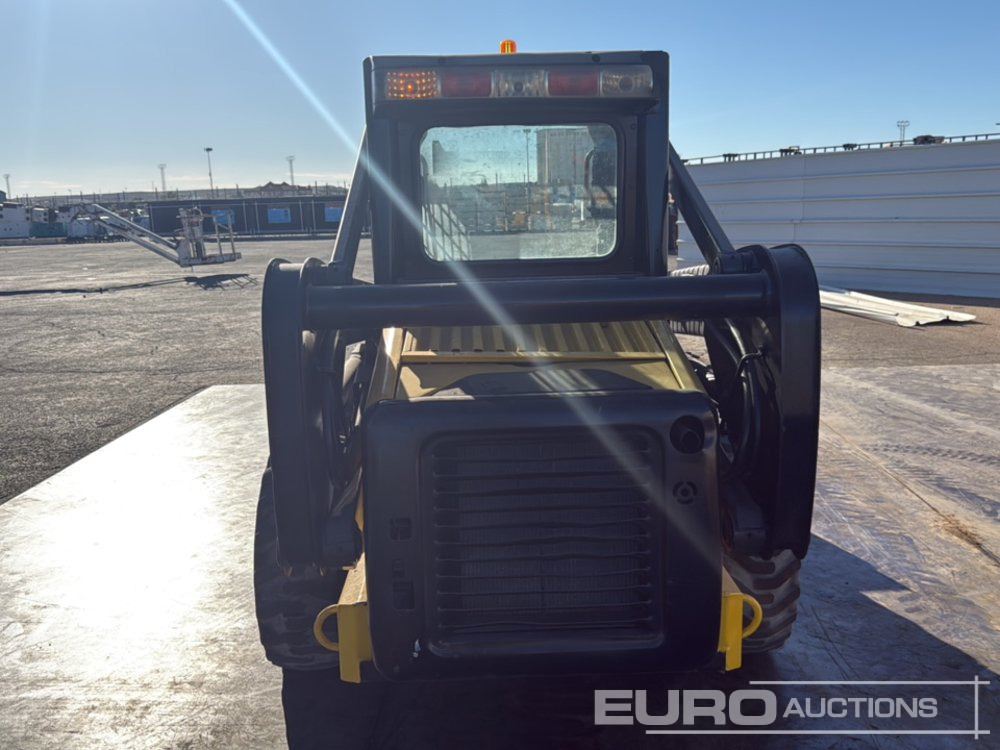 New Holland L160 - Máy xúc lật đa năng: hình 4 New Holland L160 - Máy xúc lật đa năng: hình 4