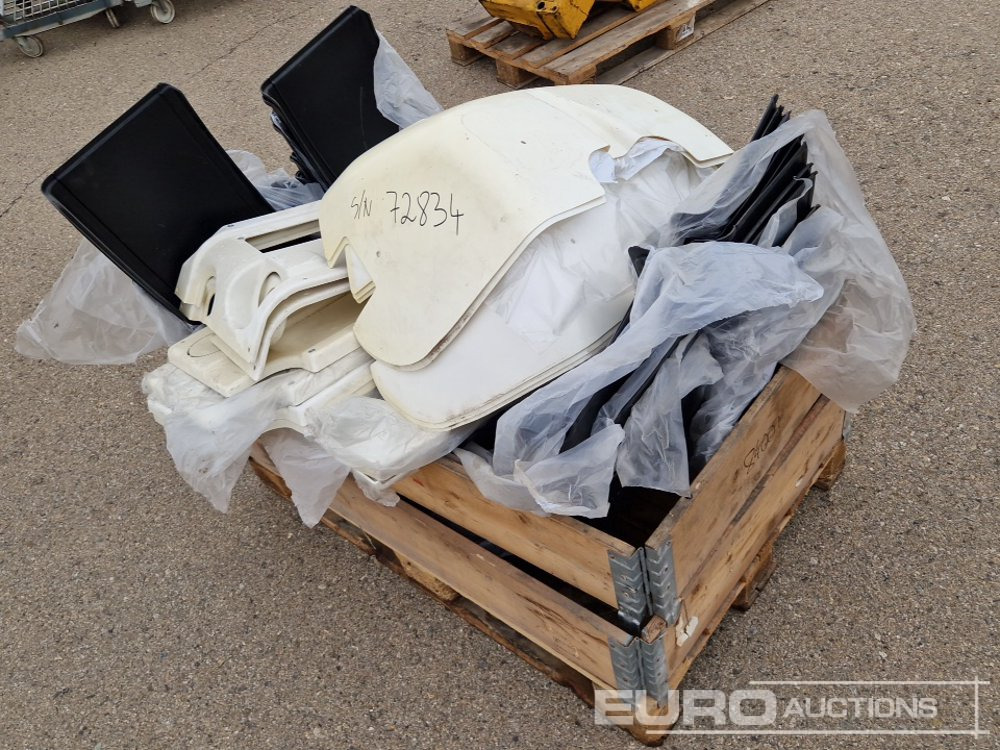 Ausa Pallet of Mudguards - Phụ tùng: hình 3 Ausa Pallet of Mudguards - Phụ tùng: hình 3