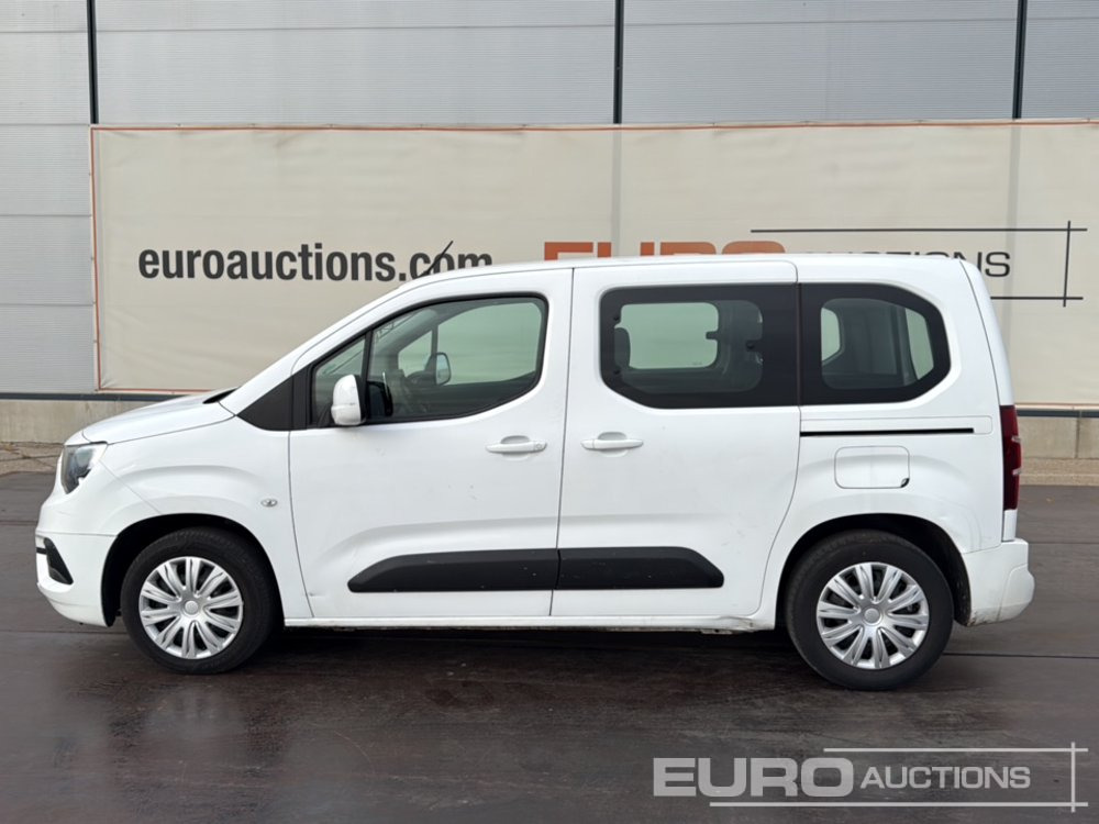 2020 Opel COMBO LIFE - Xe tải nhỏ: hình 2 2020 Opel COMBO LIFE - Xe tải nhỏ: hình 2
