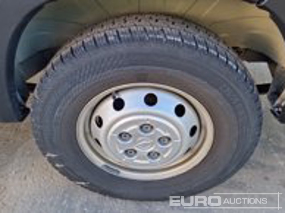 Xe tải nhỏ 2024 Opel Movano: hình 12